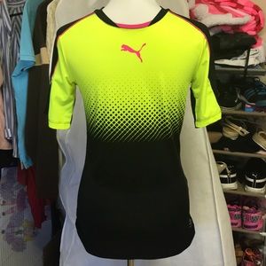 Puma sport shirt size medium